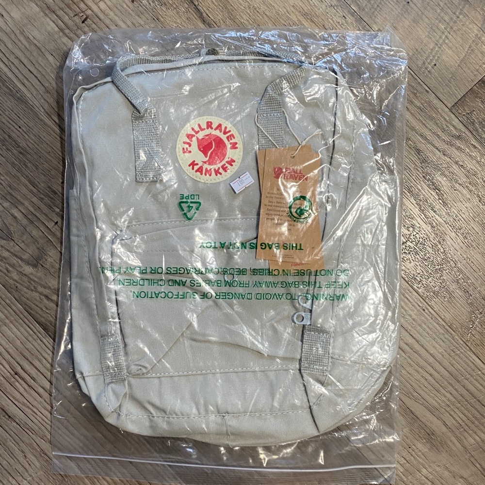 Brand new kanken. - Picture 1 of 3